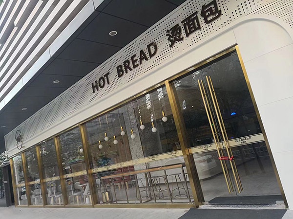 纯玻地弹簧门