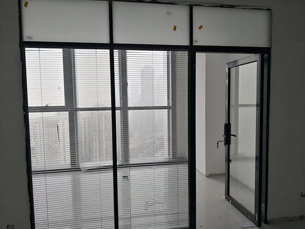 双玻隔断