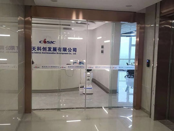 纯玻自动门