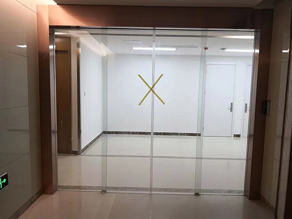 纯玻自动门